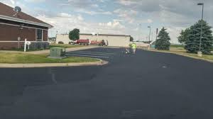 Best Concrete Driveway Installation  in Syracuse, UT